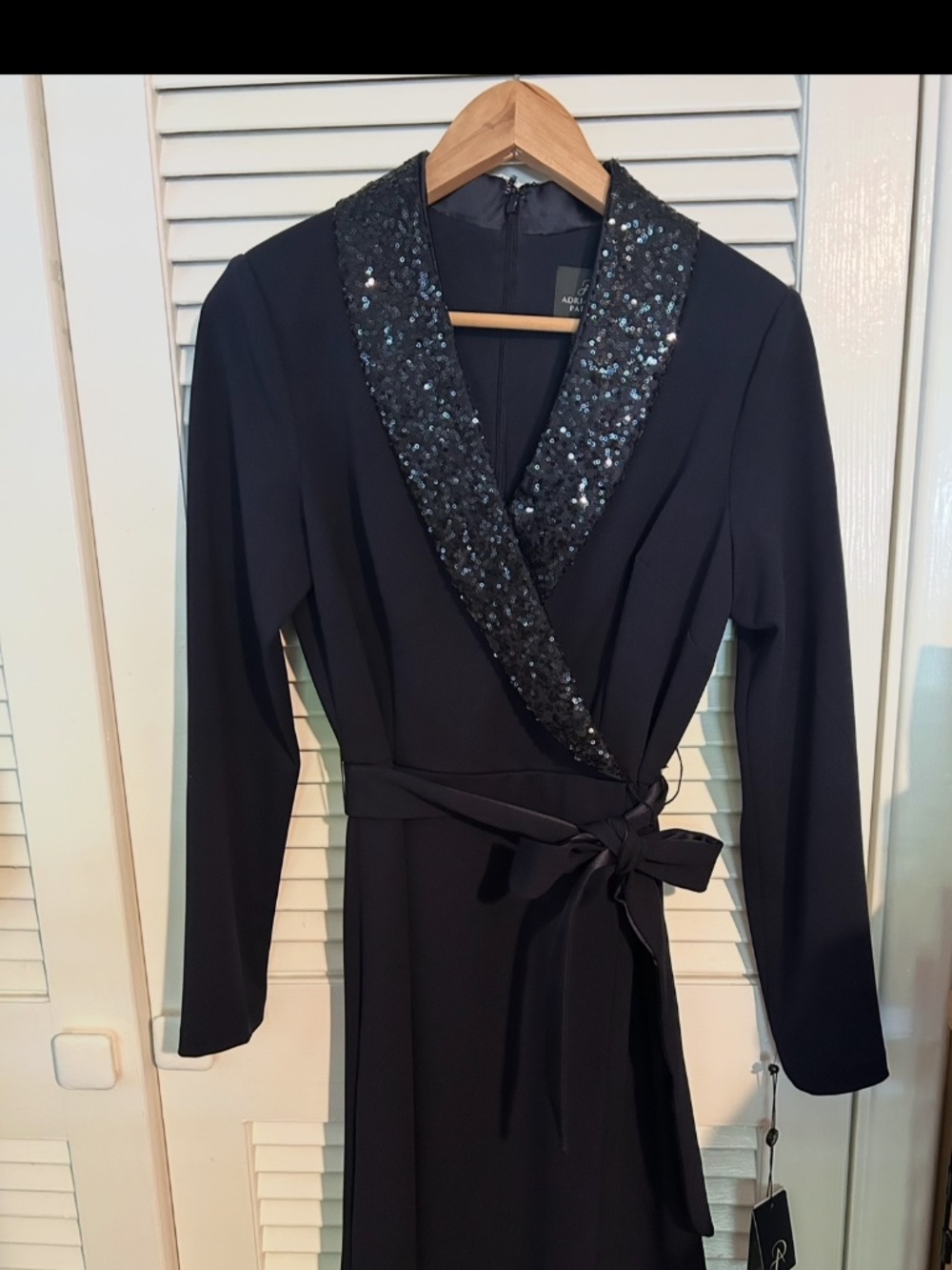 NWT Size SMALL -Adrianna Papell Sequin Collar Tuxedo Dress (color Midnight blue)